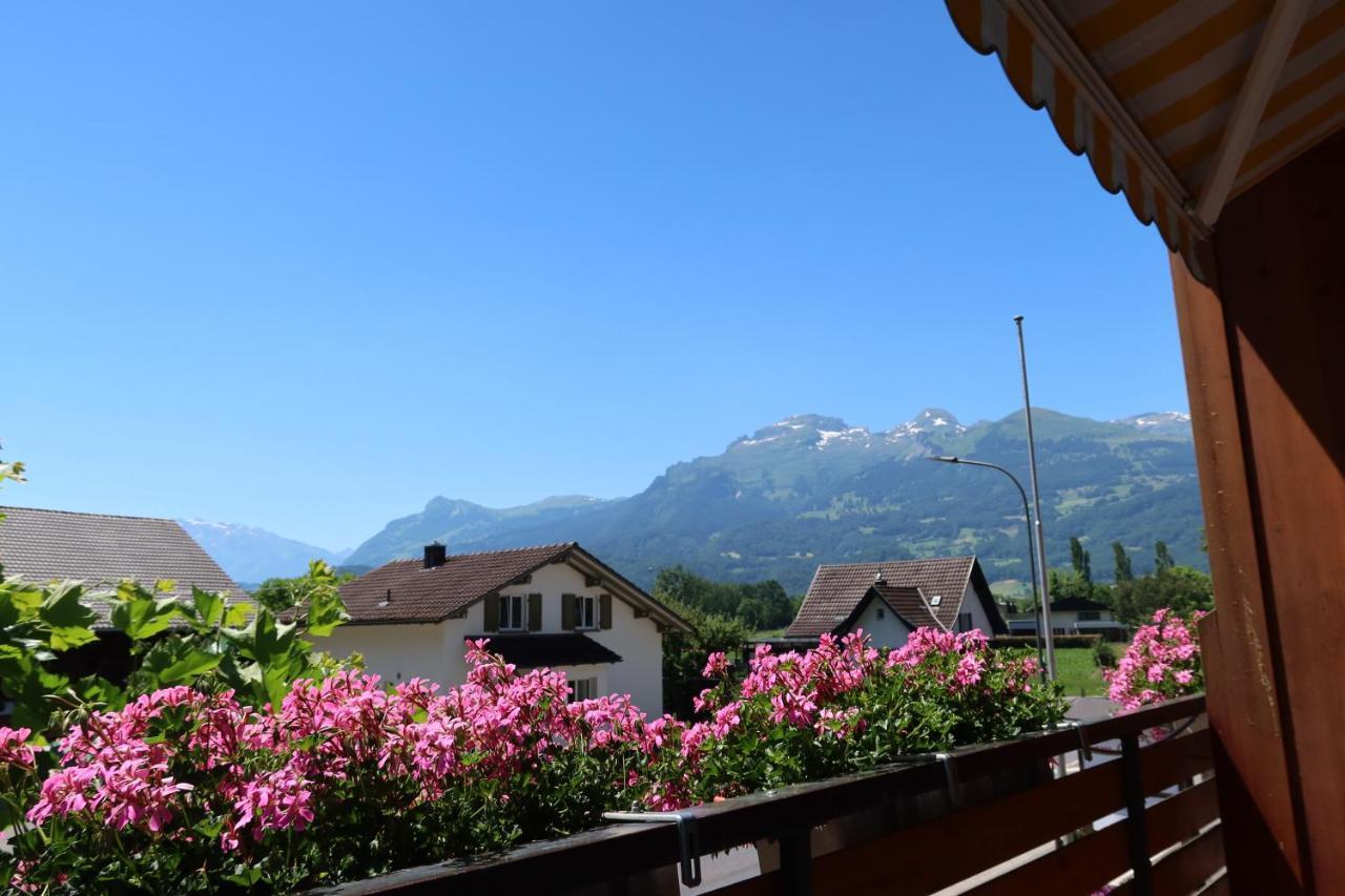 Giessen Hotel & Coffeehouse Vaduz Ngoại thất bức ảnh