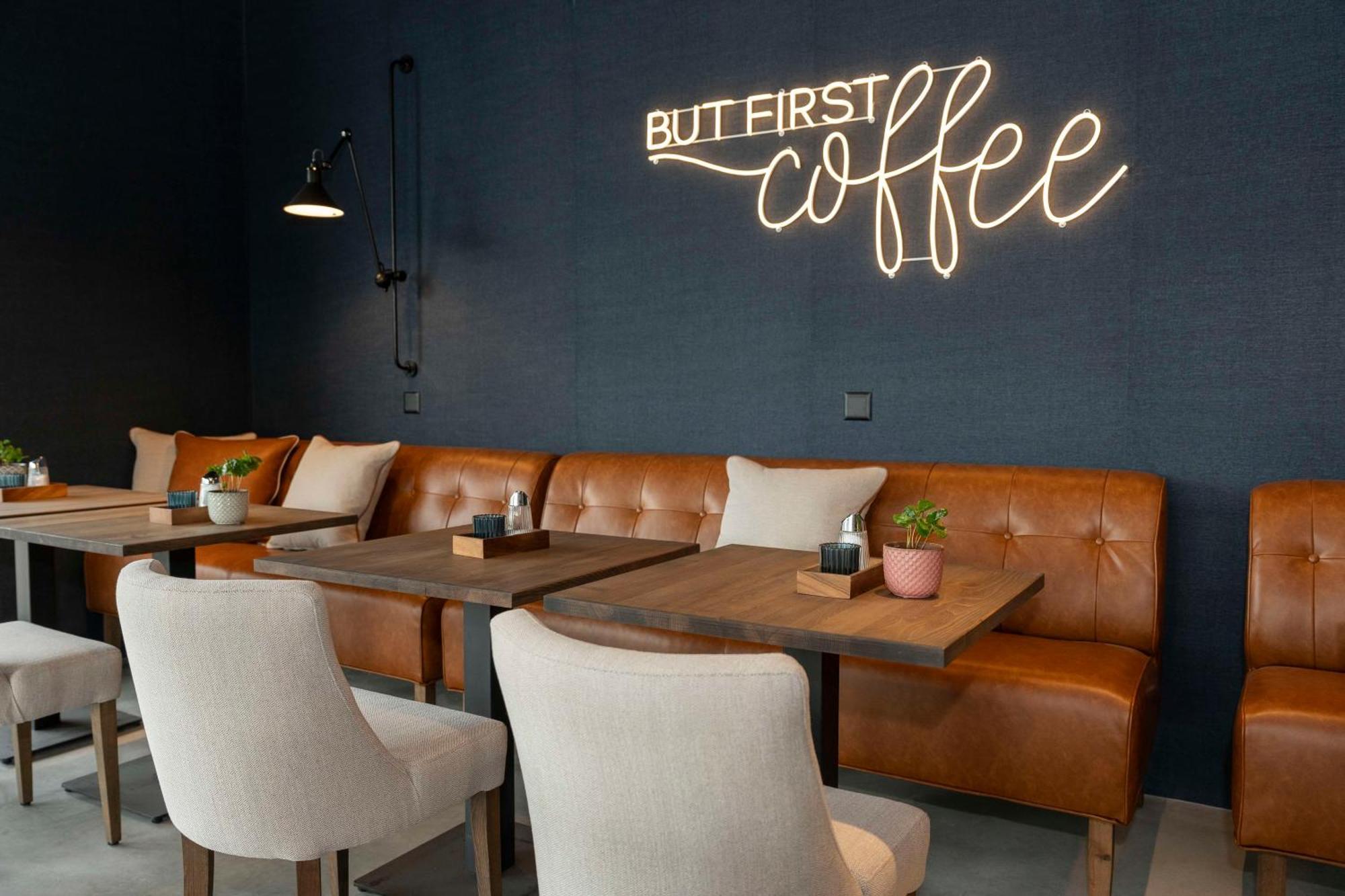 Giessen Hotel & Coffeehouse Vaduz Ngoại thất bức ảnh