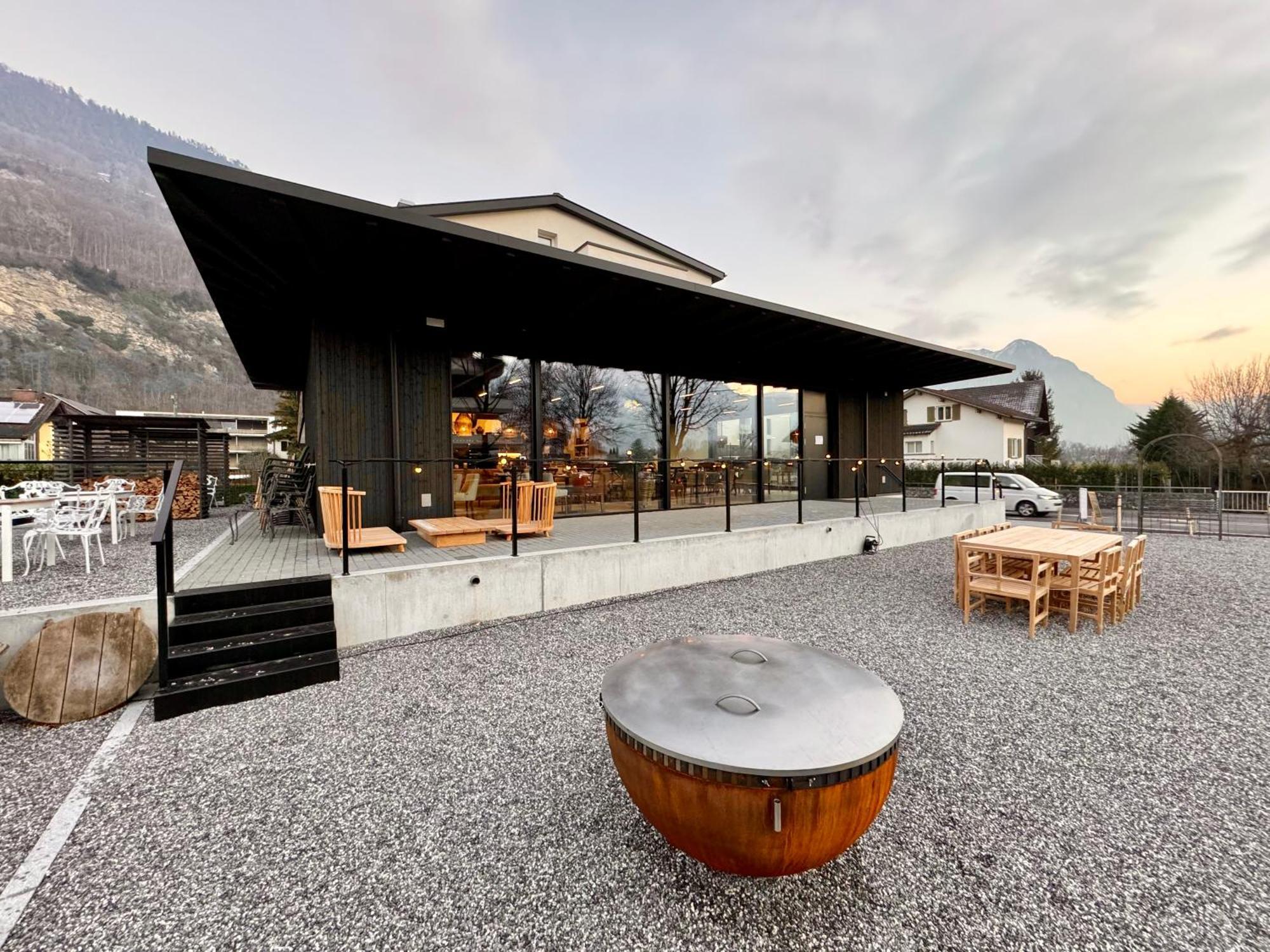 Giessen Hotel & Coffeehouse Vaduz Ngoại thất bức ảnh